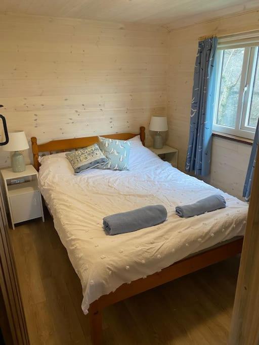 Idyllic Cornish Retreat At Puffin Lodge Helston Zewnętrze zdjęcie